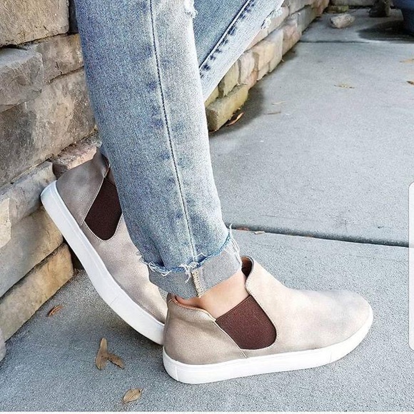 Matisse Harlan Slip On Sneaker - Picture 1 of 5